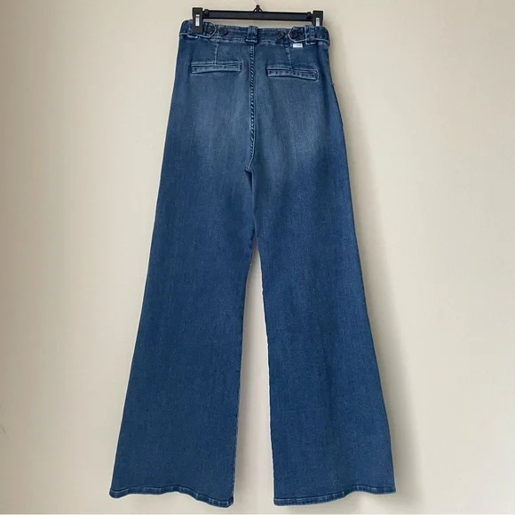 Mother The Elbow Grease Roller Sneak Jeans